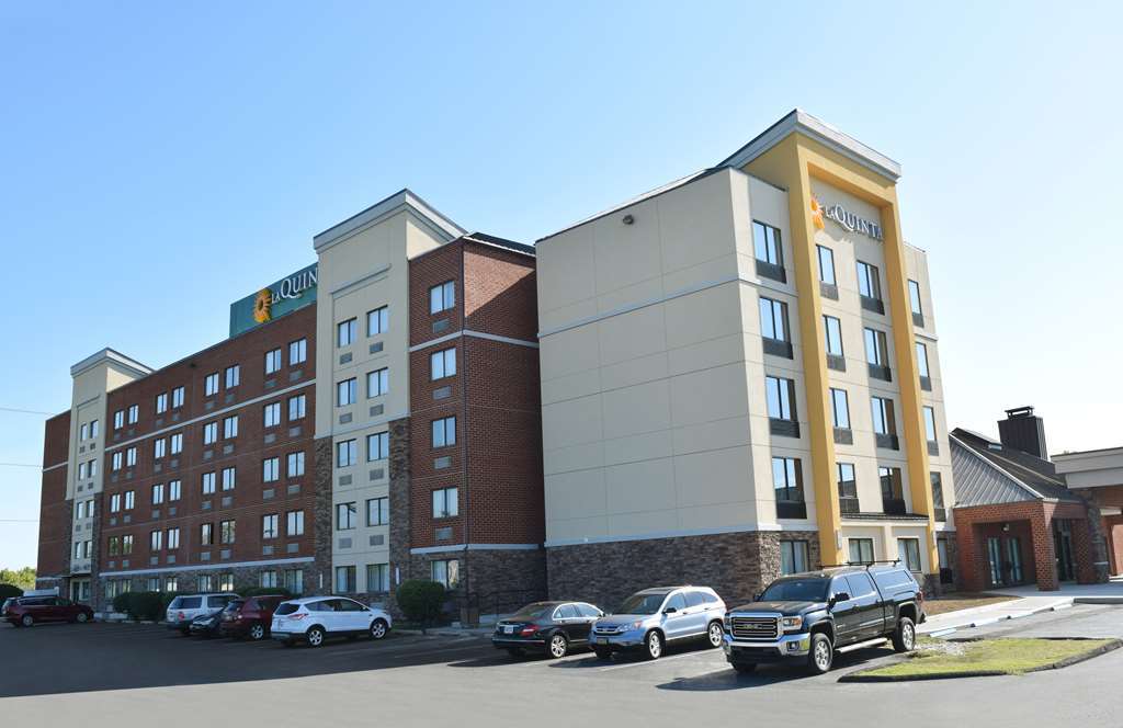 La Quinta By Wyndham Philadelphia Airport Hotel Essington Bagian luar foto